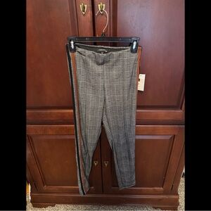 Originality Women’s Gray Plaid Pants